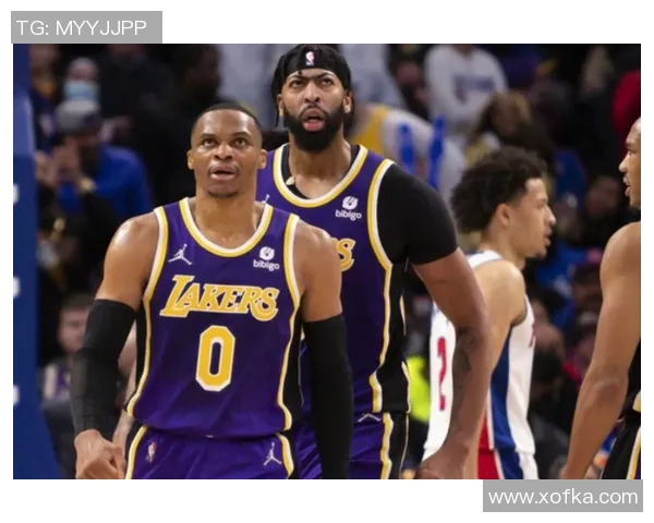 76人对阵活塞的球探分析与战术解读全面解析 76人对阵活塞的球探分析与战术解读全面解析